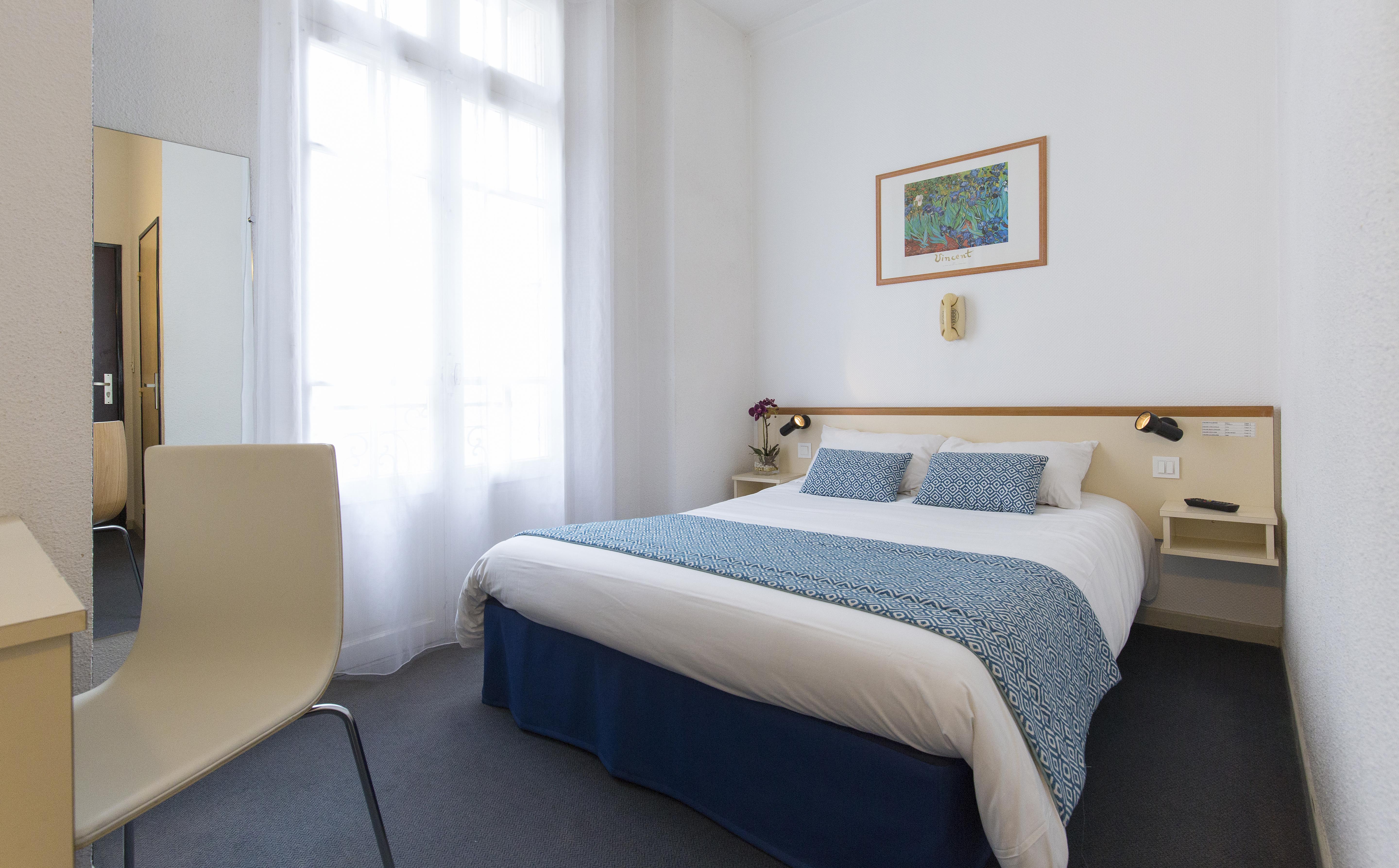 Hotel Aneto Lourdes Ngoại thất bức ảnh
