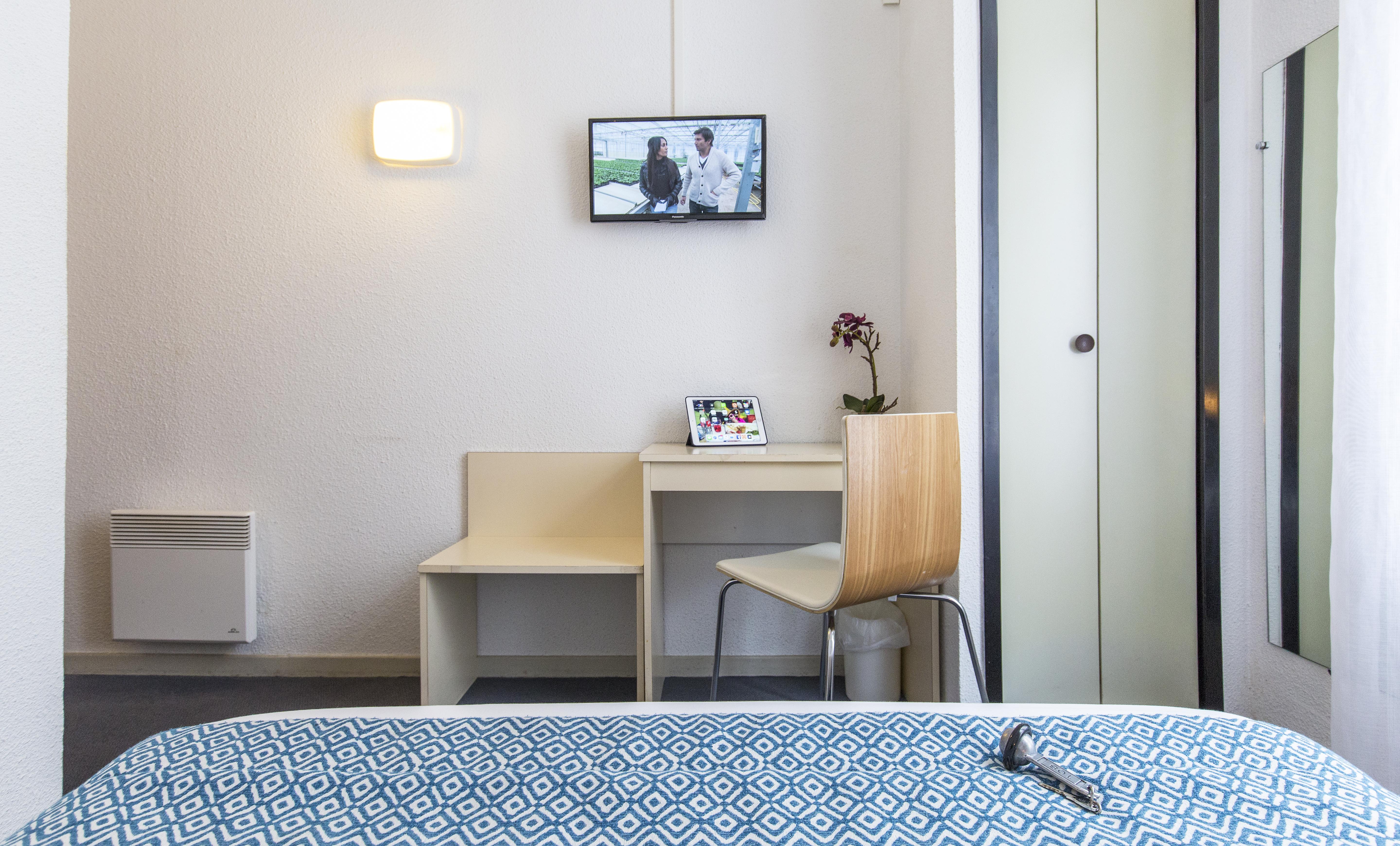 Hotel Aneto Lourdes Ngoại thất bức ảnh