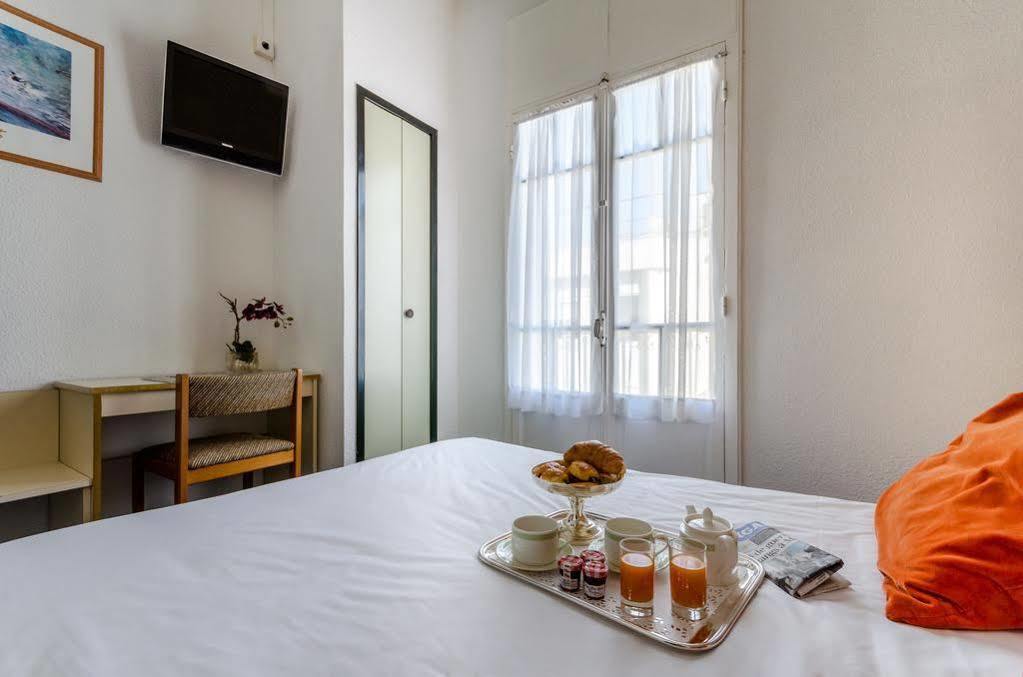 Hotel Aneto Lourdes Ngoại thất bức ảnh
