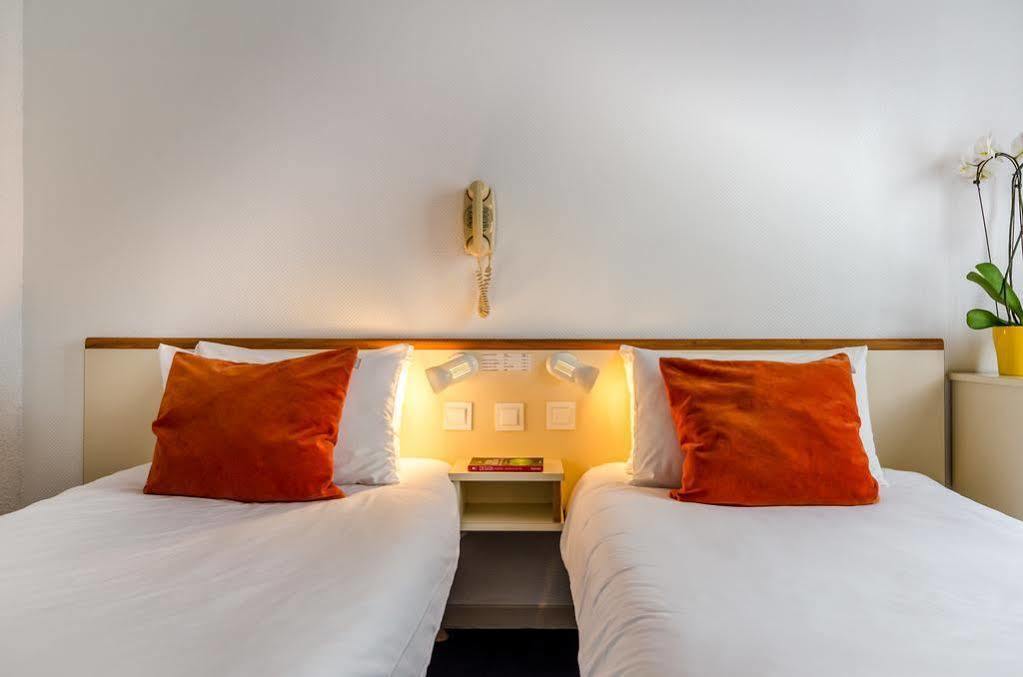 Hotel Aneto Lourdes Ngoại thất bức ảnh