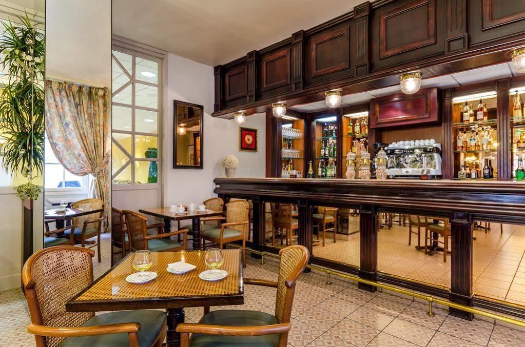 Hotel Aneto Lourdes Ngoại thất bức ảnh